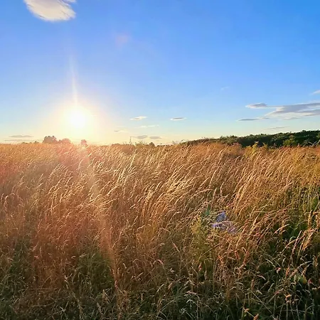Feriehus The Lighthouse - Part Of The The Bay Village With Pool, Gym And Direct Access, Pub, Restaurant, Tennis And Meadows Walks *