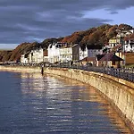 The Lighthouse - Part Of The The Bay Village With Pool, Gym And Direct Access, Pub, Restaurant, Tennis And Meadows Walks Filey
