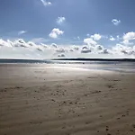 Nyaraló The Lighthouse - Part Of The The Bay Village With Pool, Gym And Direct Access, Pub, Restaurant, Tennis And Meadows Walks Filey