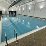The Lighthouse - Part Of The The Bay Village With Pool, Gym And Direct Access, Pub, Restaurant, Tennis And Meadows Walks