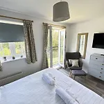 The Lighthouse - Part Of The The Bay Village With Pool, Gym And Direct Access, Pub, Restaurant, Tennis And Meadows Walks Nyaraló Filey