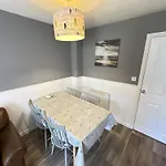 Nyaraló The Lighthouse - Part Of The The Bay Village With Pool, Gym And Direct Access, Pub, Restaurant, Tennis And Meadows Walks Filey