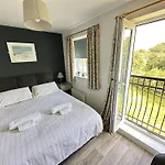 The Lighthouse - Part Of The The Bay Village With Pool, Gym And Direct Access, Pub, Restaurant, Tennis And Meadows Walks