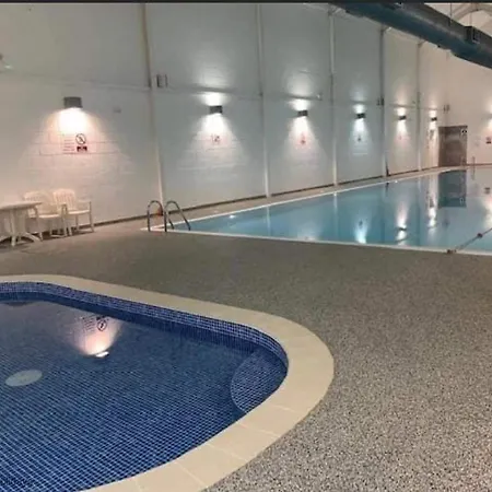 Ferienhaus The Lighthouse - Part Of The The Bay Village With Pool, Gym And Direct Access, Pub, Restaurant, Tennis And Meadows Walks Filey