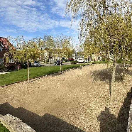 The Lighthouse - Part Of The The Bay Village With Pool, Gym And Direct Access, Pub, Restaurant, Tennis And Meadows Walks *