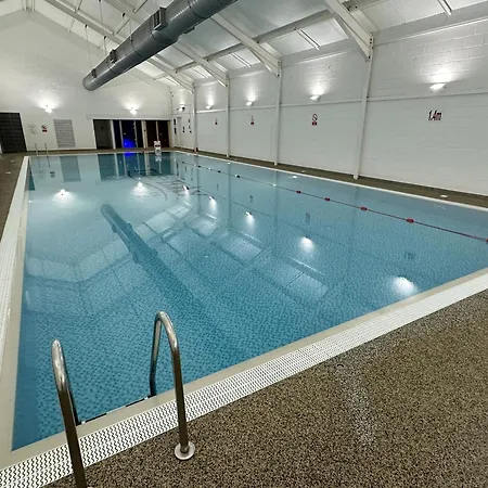 The Lighthouse - Part Of The The Bay Village With Pool, Gym And Direct Access, Pub, Restaurant, Tennis And Meadows Walks