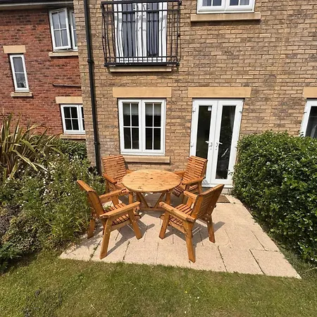 The Lighthouse - Part Of The The Bay Village With Pool, Gym And Direct Access, Pub, Restaurant, Tennis And Meadows Walks Filey