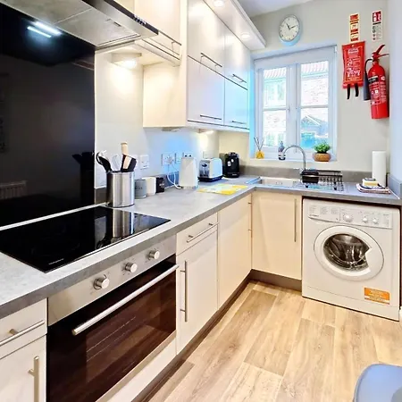 بيت للعطل The Lighthouse - Part Of The The Bay Village With Pool, Gym And Direct Access, Pub, Restaurant, Tennis And Meadows Walks